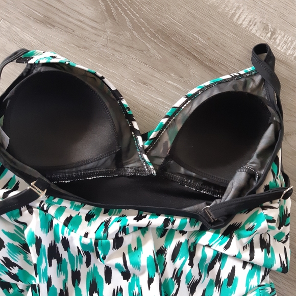 Body Concepts crisp classic splash layered ruffle adjustable strap swim Size 10 - Picture 7 of 12